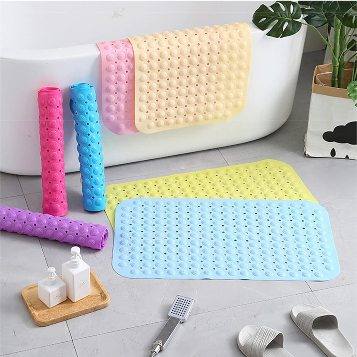 Non-slip bathroom mat