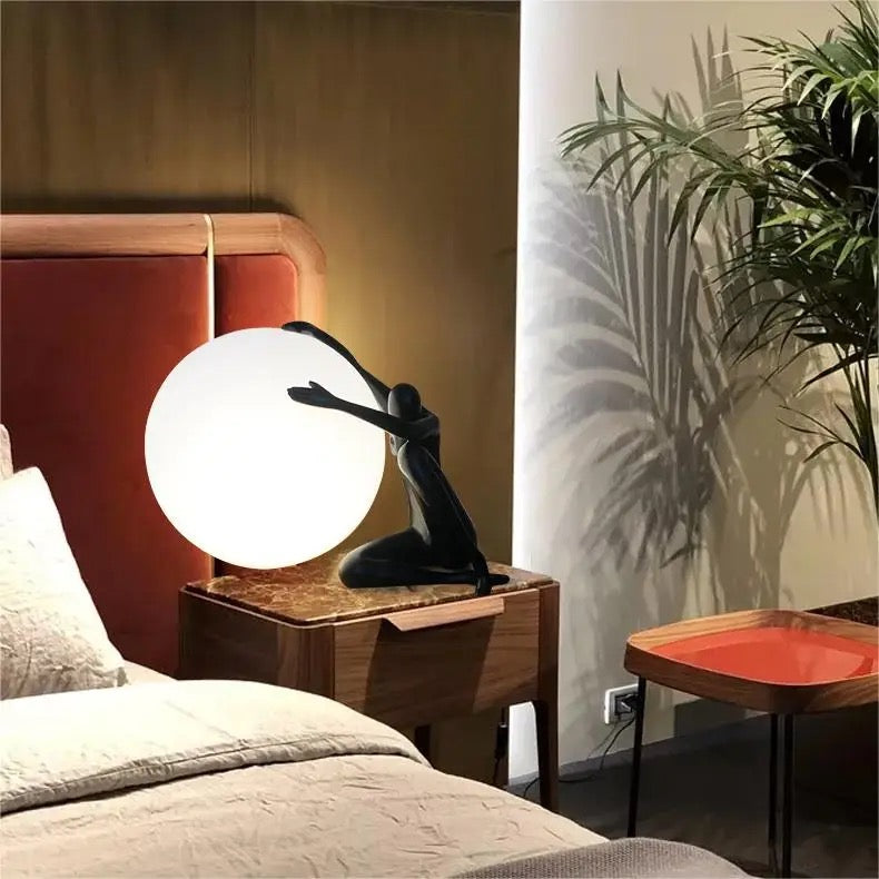 Nordic Minimalist Humanoid Art Sculpture Holding Ball Bedside Table Lamp