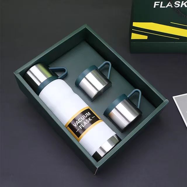 4 in 1 vacuum flask Gift set